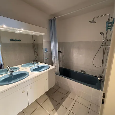 Zeezicht Amadeus * De Panne