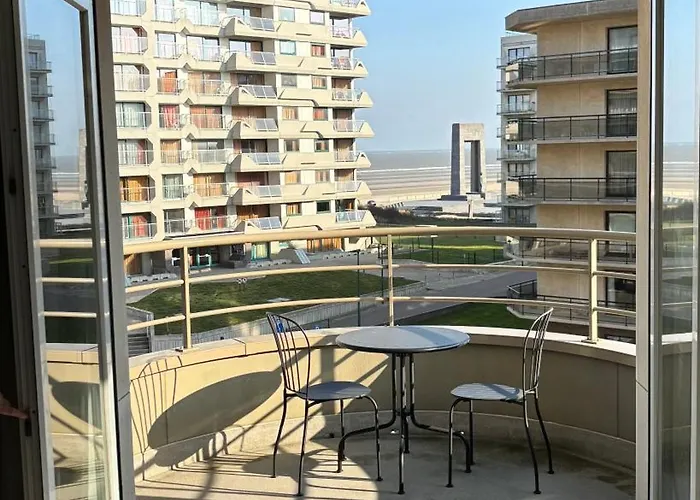 Zeezicht Amadeus Apartment De Panne
